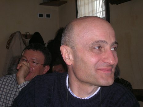 Ezio IK4ZHG compiaciuto per il successo della manifestazione anche da lui organizzata