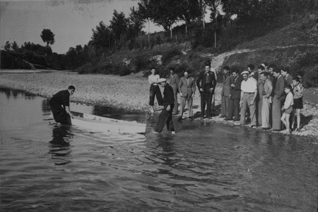 La messa in acqua della canoa!