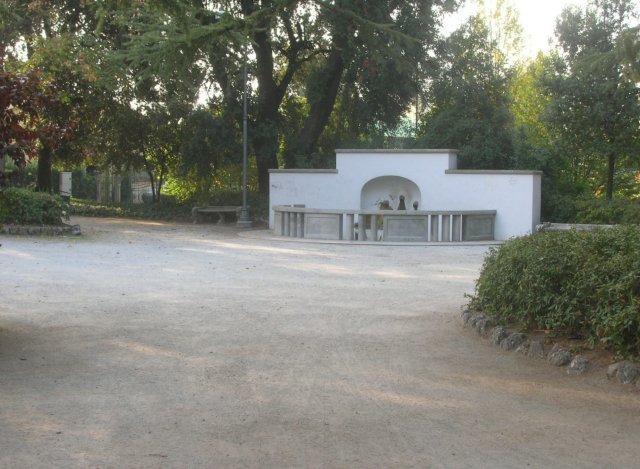 Fontana sulfurea Parco Acque Minerali il 25 Ottobre 2008