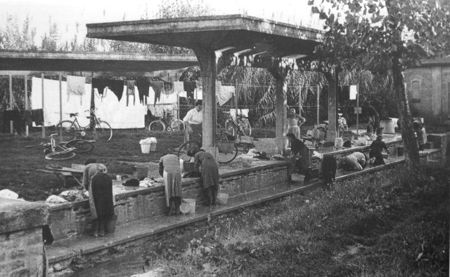 Lavatoio Via Saffi anni 40