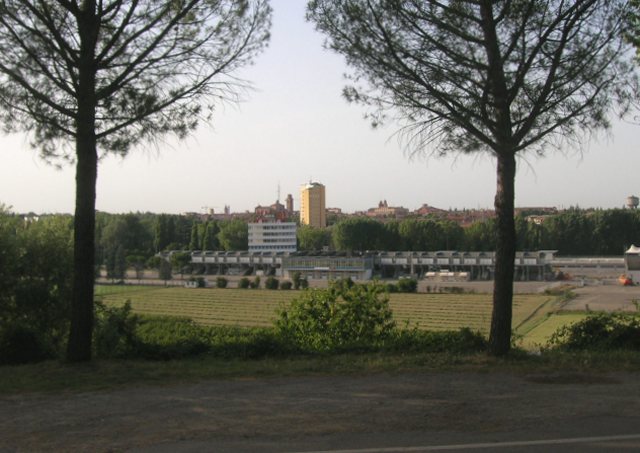 Panorama di Imola dal Circuito il 22 Luglio 2009