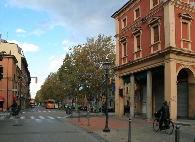 Via Appia il 6 Novembre 2008 e sullo sfondo Viale Andrea Costa(Foto G.P.Graziani)